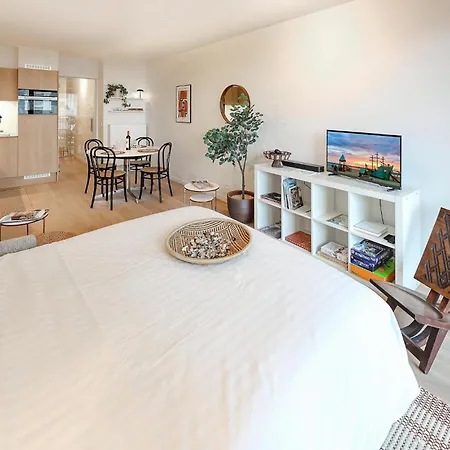 Front In Apartment Ostend